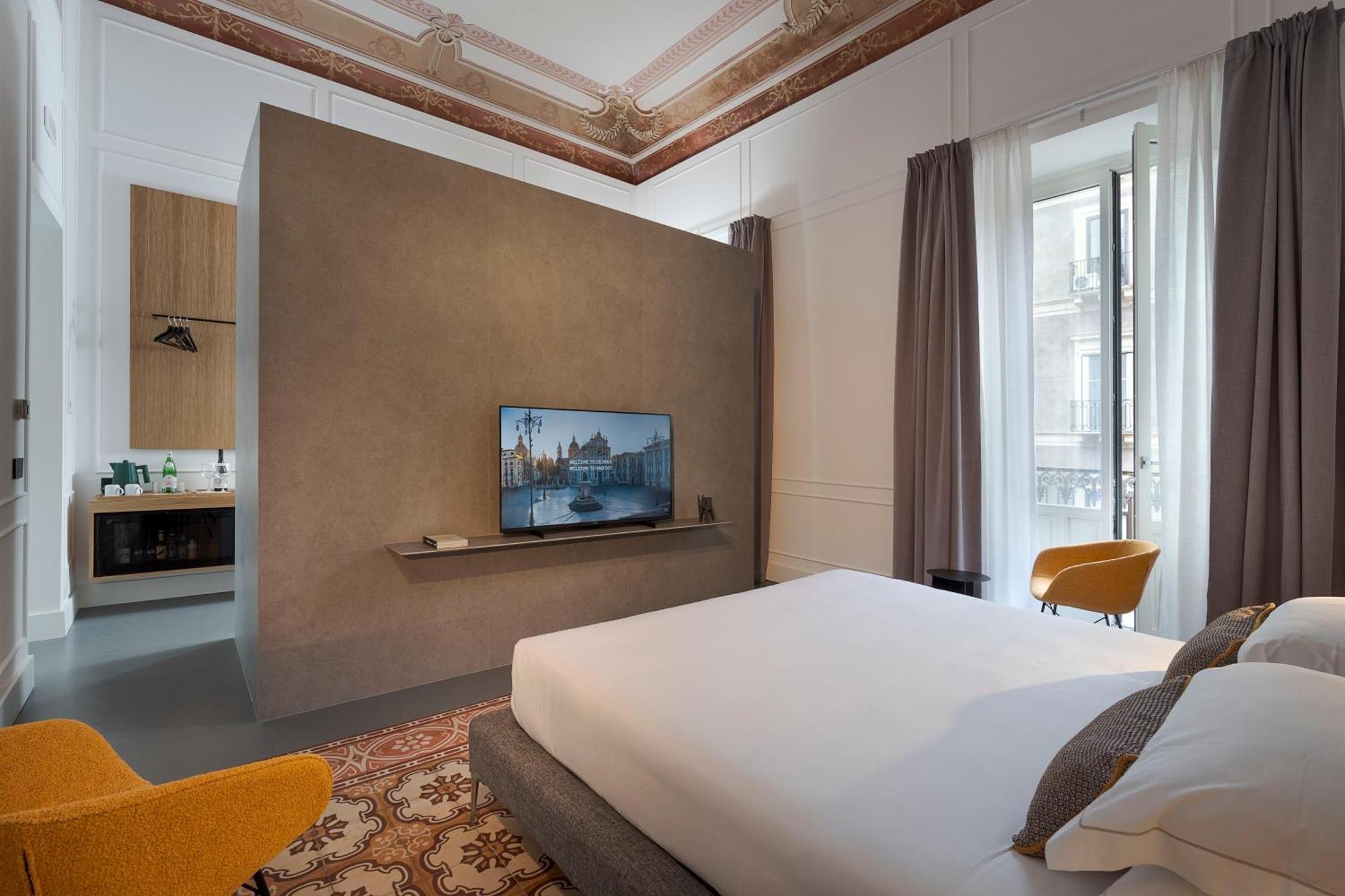 Hotel Habitat Catania Esterno foto