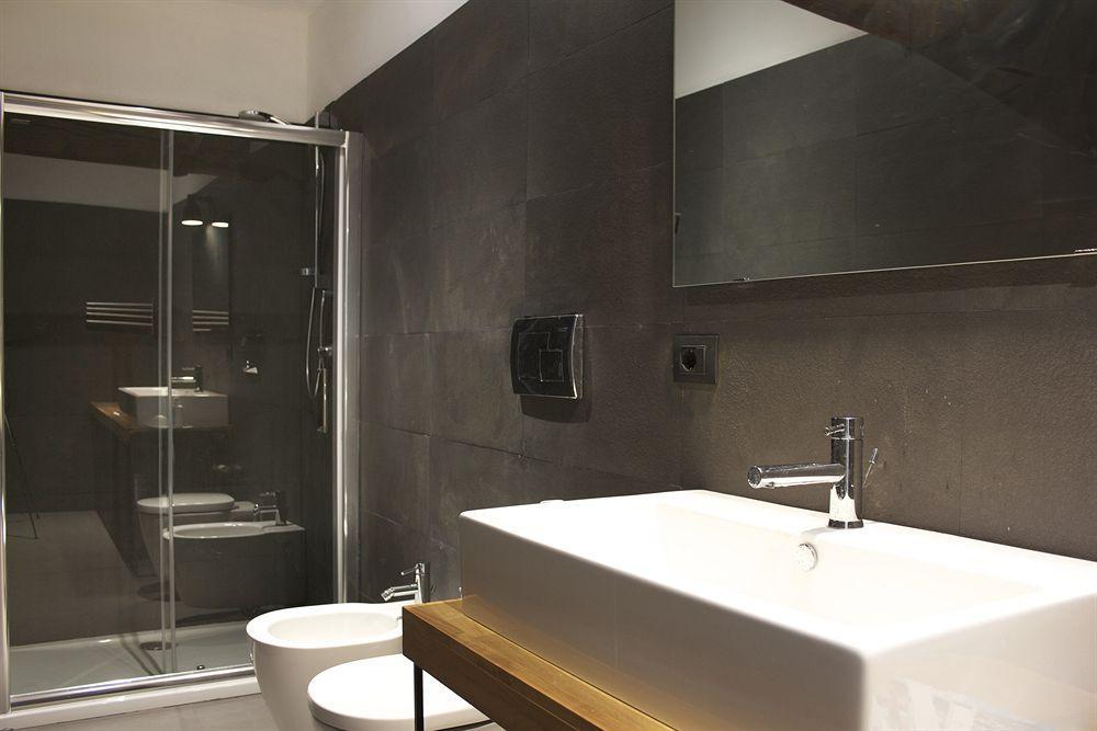 Hotel Habitat Catania Esterno foto
