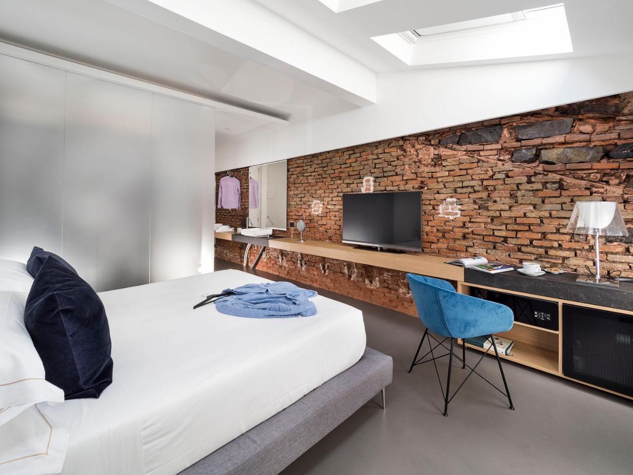 Hotel Habitat Catania Esterno foto